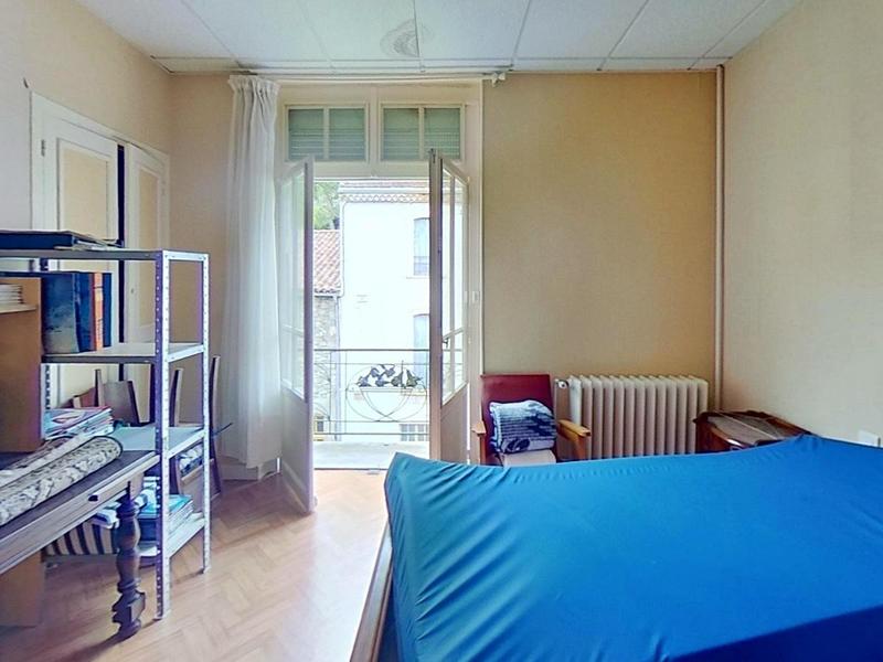 Maison traditionnelle - 143 m² - 8 pièces