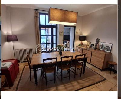 Demeure - 170 m² - 7 pièces