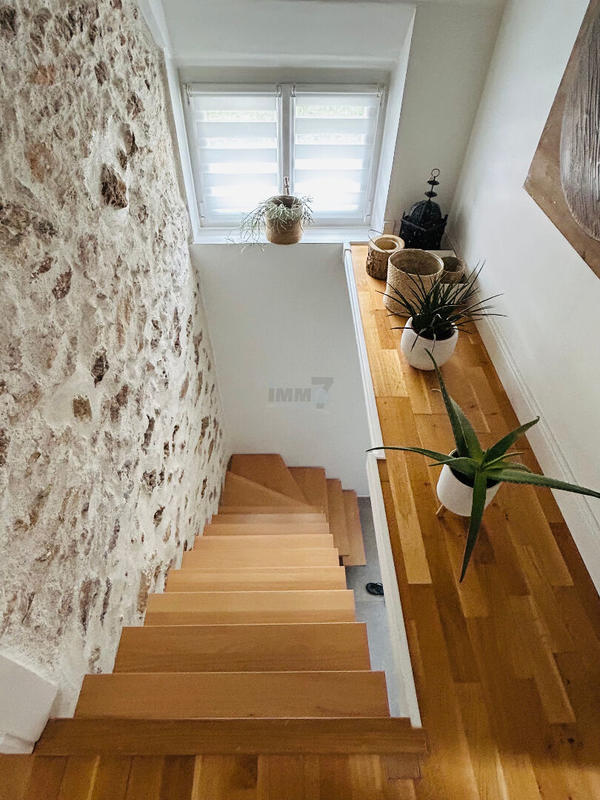 Maison - 140 m² - 5 pièces