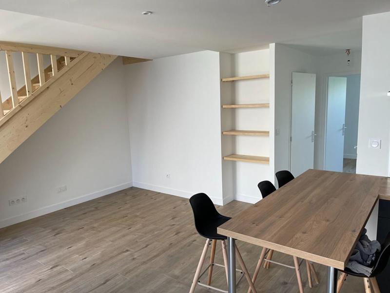 Maison - 170 m² - 8 pièces