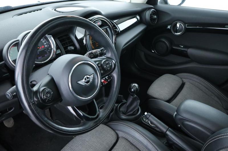 Mini Mini One Edition Blackfriars 5p 102 ch