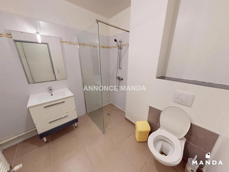 Studio - 30 m² - 1 pièce