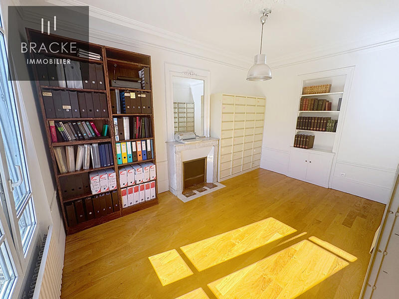 Bureau - 98 m² - 5 pièces