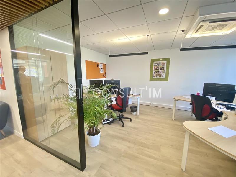 Bureau - 153 m²