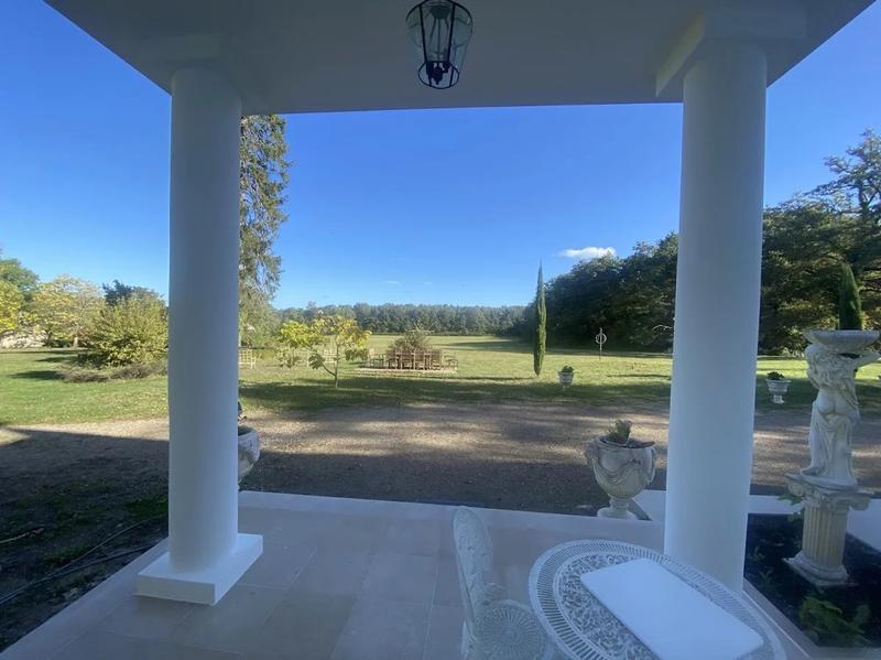 Château - 450 m² - 9 pièces