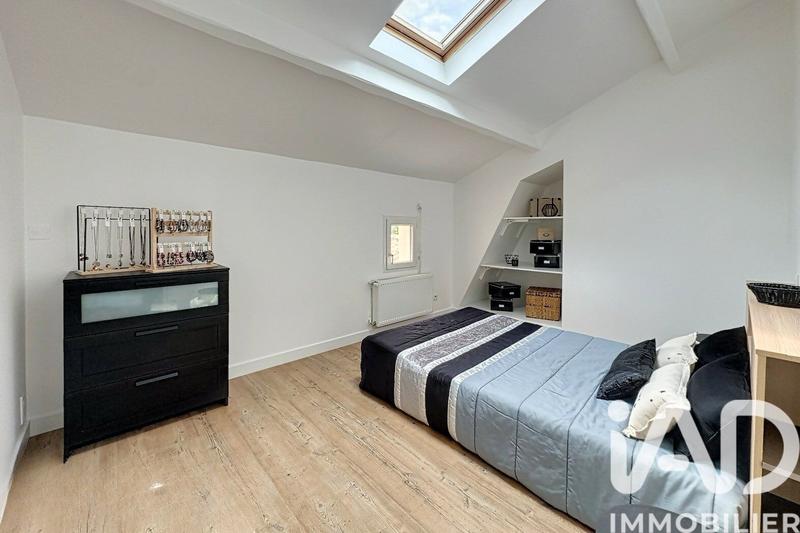 Maison - 240 m² - 7 pièces