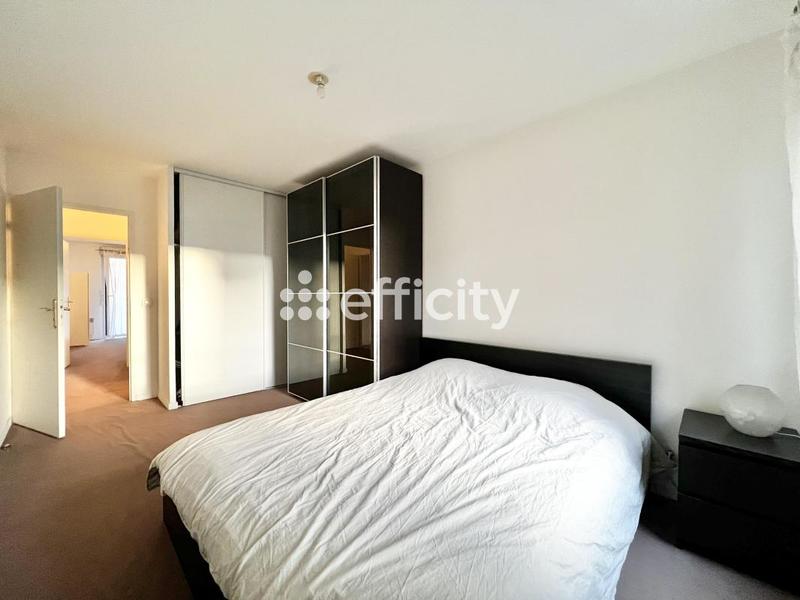 Appartement - 77 m² - 3 pièces