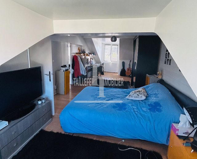 Maison - 208 m² - 7 pièces