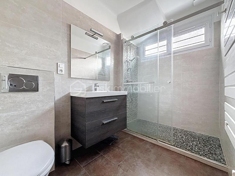 Maison - 157 m² - 6 pièces