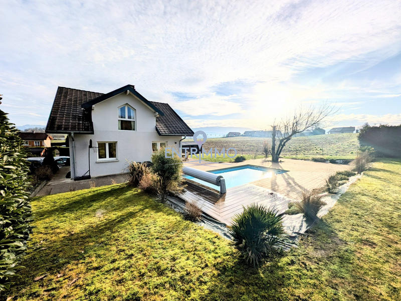 Maison - 96 m² - 5 pièces