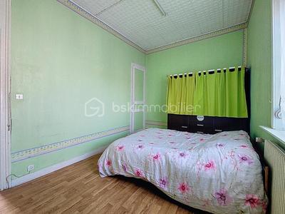 Maison - 100 m² - 5 pièces