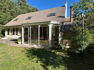 Maison - 171 m² - 8 pièces