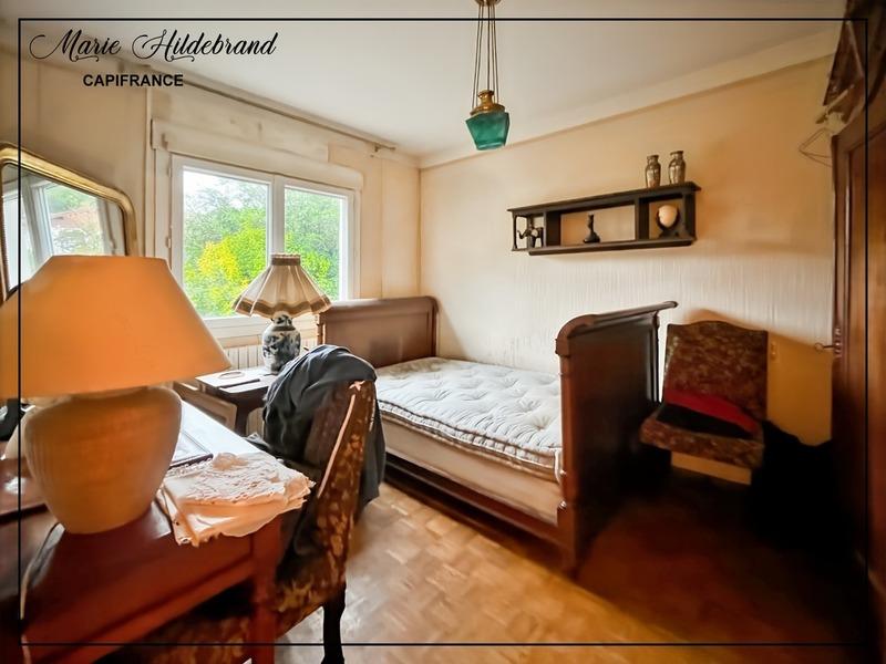 Maison - 130 m² - 8 pièces