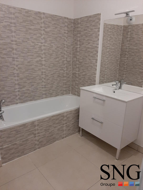 Appartement - 80 m² - 4 pièces