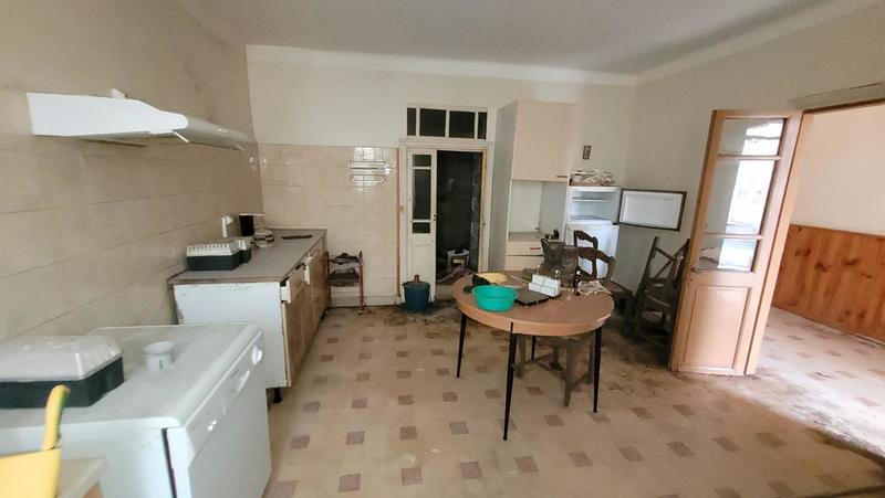 Maison de village - 241 m² - 9 pièces