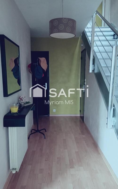 Maison - 185 m² - 6 pièces