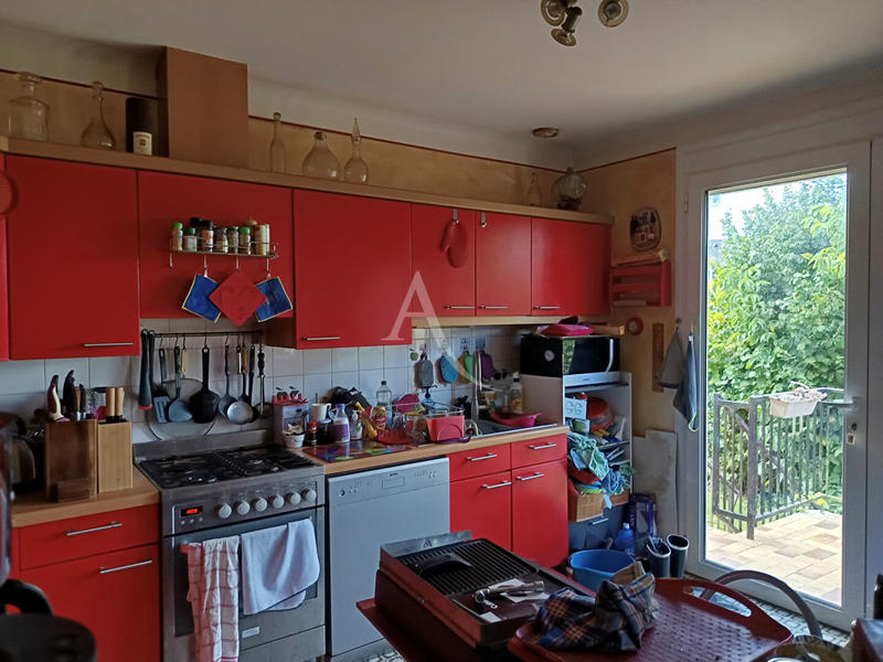 Maison - 98 m² - 6 pièces