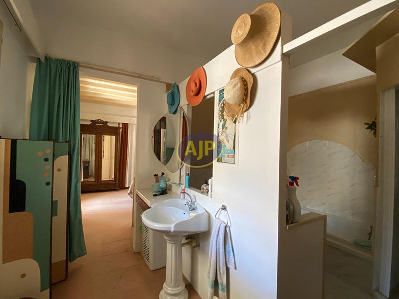 Villa - 250 m² - 11 pièces