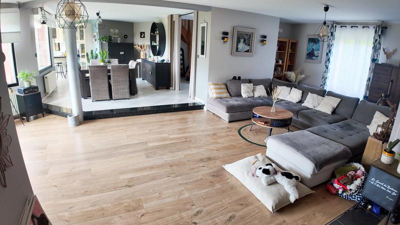 Maison contemporaine - 191 m² - 5 pièces