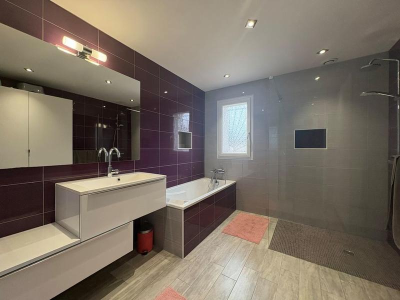 Maison - 116 m² - 6 pièces