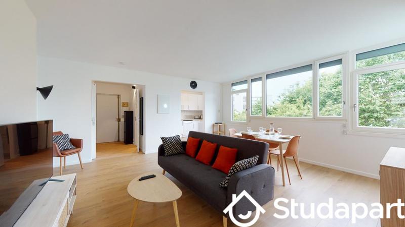 Chambre - 10 m² - 1 pièce