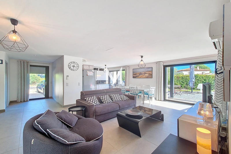 Villa - 101 m² - 5 pièces