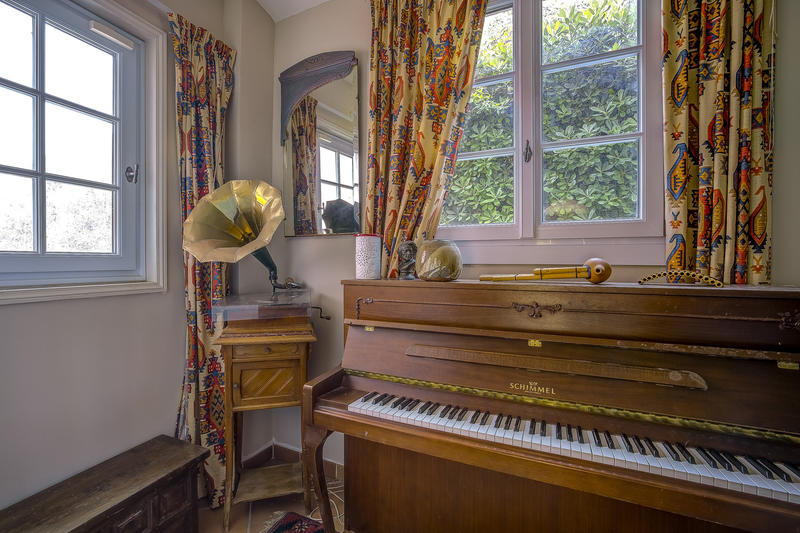 Maison - 200 m² - 7 pièces