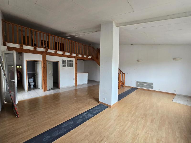 Maison - 350 m² - 14 pièces