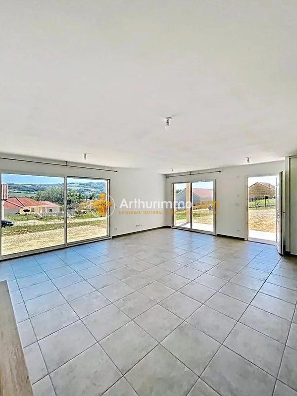 Maison - 104 m² - 4 pièces