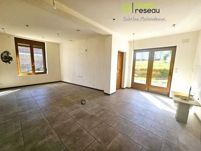 Maison - 121 m² - 6 pièces