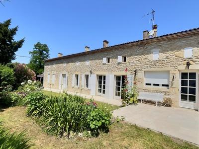 Longère - 279 m² - 7 pièces