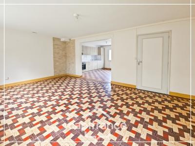 Maison - 84 m² - 4 pièces