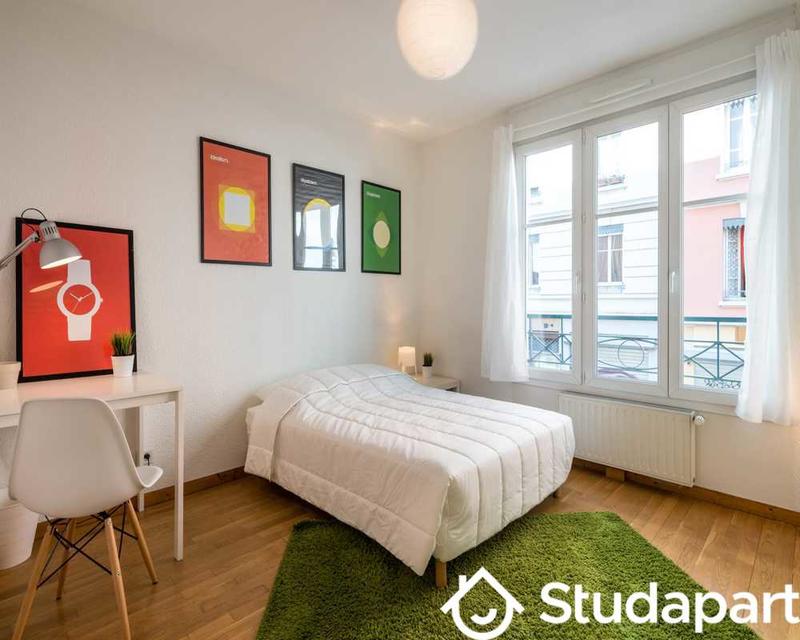 Chambre - 70 m² - 1 pièce