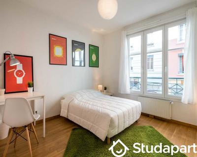 Chambre - 70 m² - 1 pièce