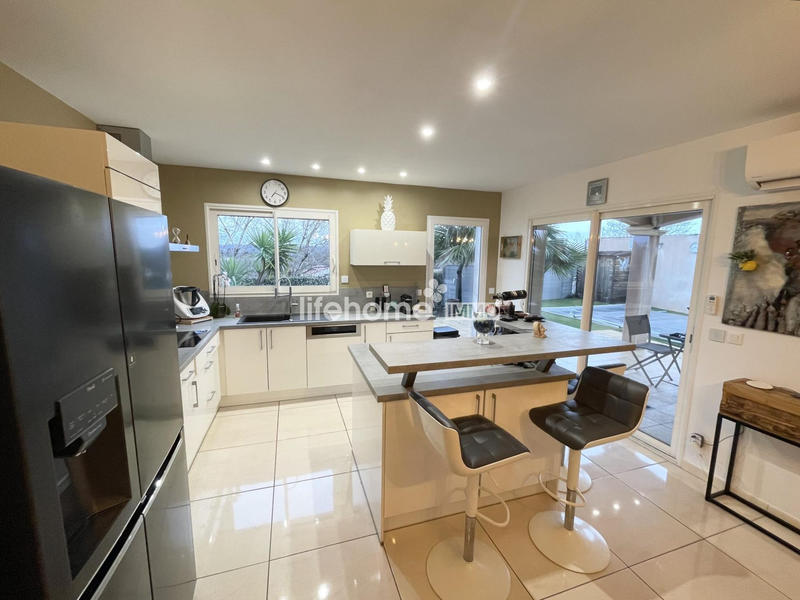 Maison - 90 m² - 4 pièces