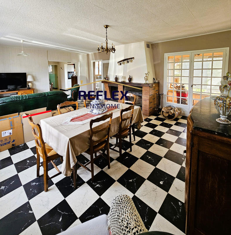 Maison - 200 m² - 6 pièces