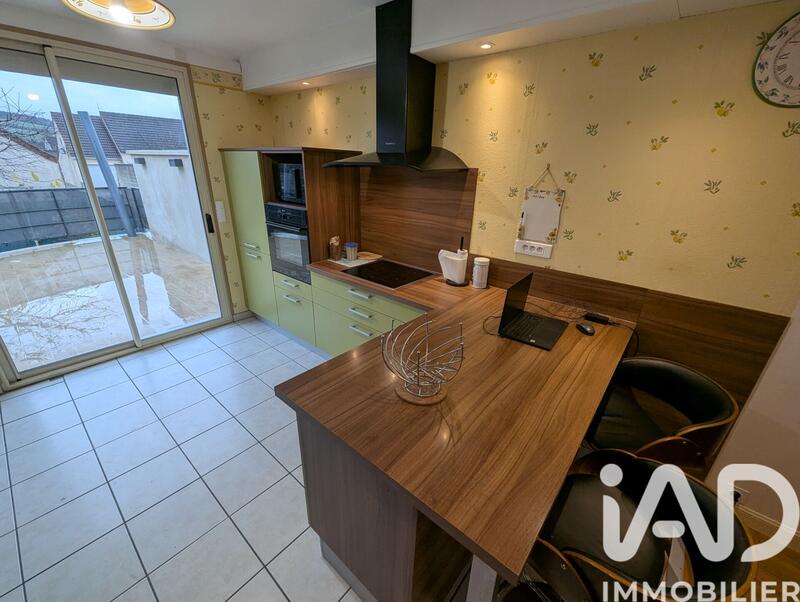 Maison - 100 m² - 6 pièces