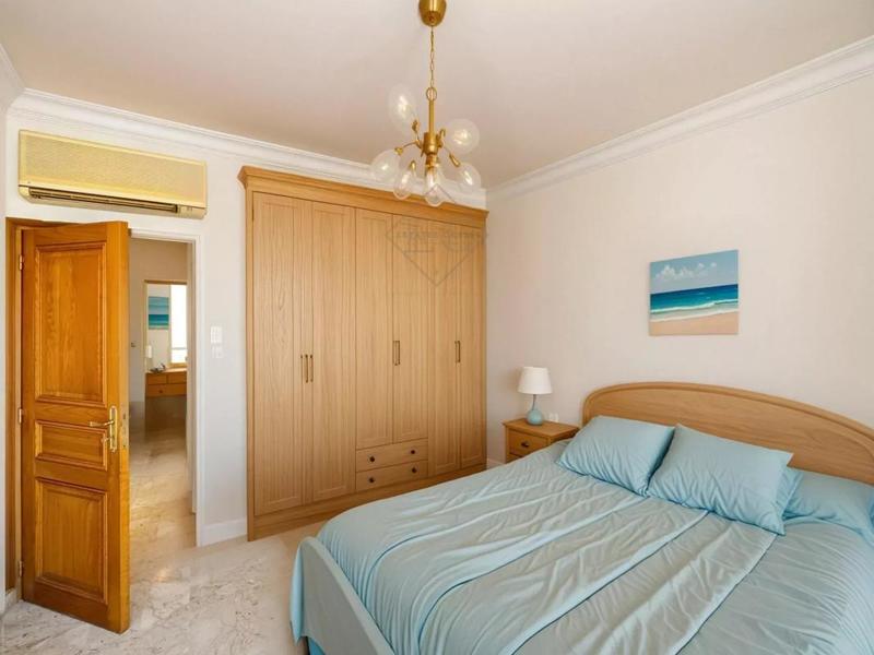 Maison de ville - 112 m² - 7 pièces