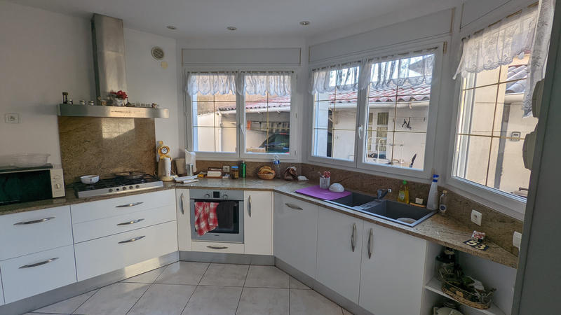 Maison - 206 m² - 8 pièces