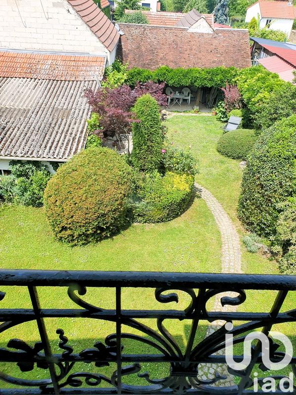 Maison - 213 m² - 8 pièces