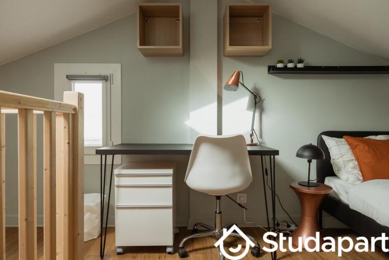 Chambre - 12 m² - 1 pièce