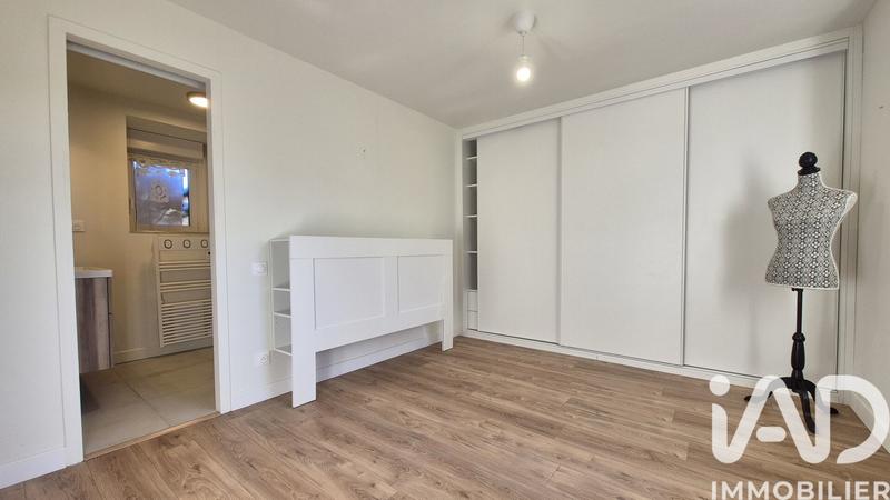 Maison - 240 m² - 9 pièces