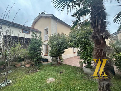 Maison ancienne - 195 m² - 7 pièces