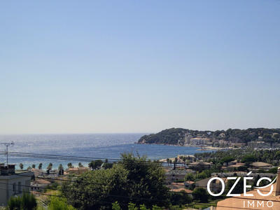 Maison - 103 m² - 4 pièces