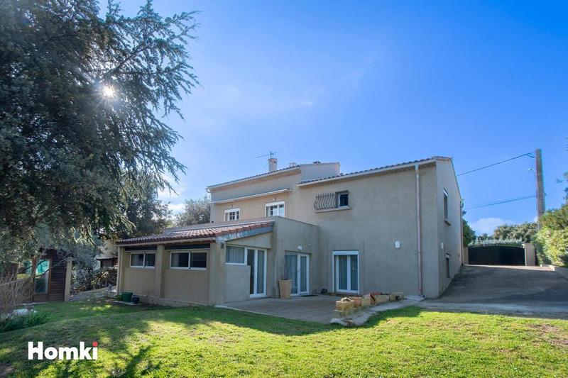 Villa - 180 m² - 7 pièces