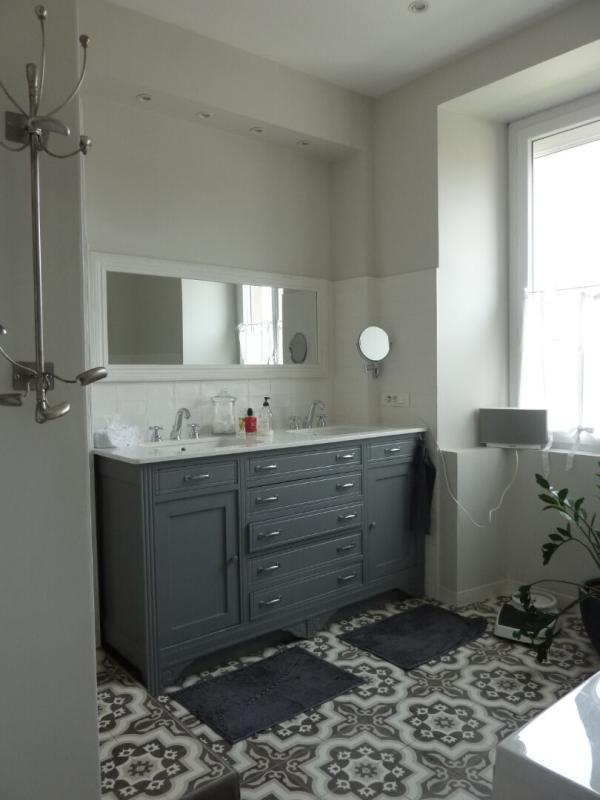 Maison - 330 m² - 8 pièces