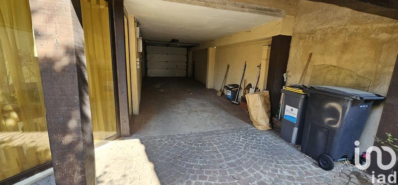 Maison - 275 m² - 10 pièces