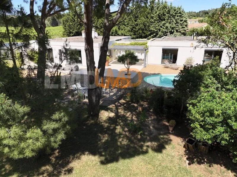 Maison d'architecte - 280 m² - 7 pièces