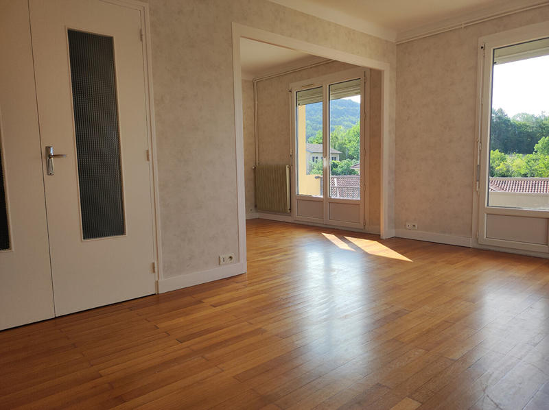 Appartement - 77 m² - 4 pièces