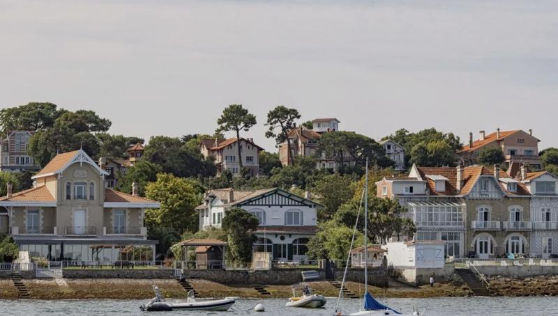 Appartement - 100 m² - 3 pièces